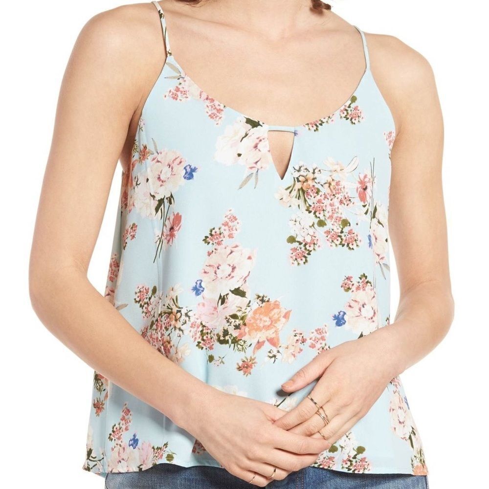 ✨ HP✨Lush
Keyhole Floral Woven Tank Top✨